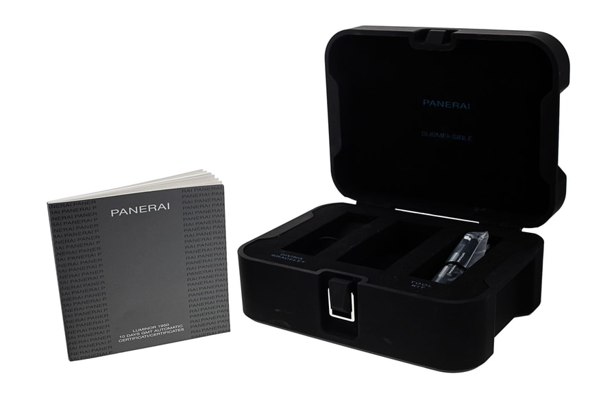 Panerai Luminor GMT PAM00533